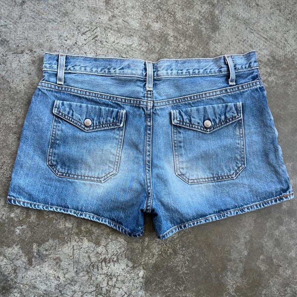 Vintage GAP Jeans Flap Pocket Denim Shorts Womens Size 12 Cotton Medium Wash Y2K